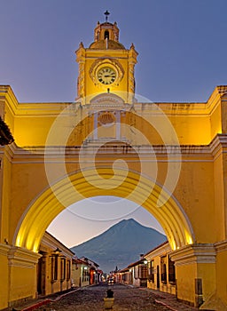 Santa Cantalina Arch