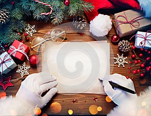 Santa Claus Desk With Letter