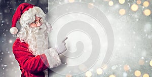 Santa Claus Pointing img