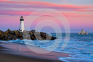 Santa Cruz Breakwater Lighthouse