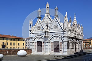 Santa Maria della Spina - Pisa - Italy photo