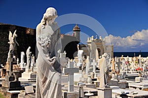 Santa Maria Magdalena de Pazzis Cemetery