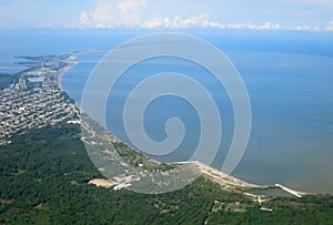 Santa Marta kust (Colombia) vanuit het de lucht; Santa Marta coast, Colombia, from the air photo