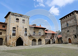 Santillana del Mar photo