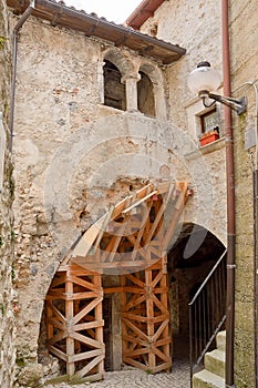 Santo Stefano di Sessanio (Italy) photo