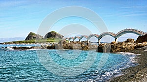 Sanxiantai Dragon Bridge photo