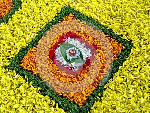 Saptapadi Flower Decoration, Hindu Marriage, Saptapadi, also known as Sagnik Saptapadi, is one of the most important Hindu wedding