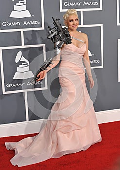 Sasha Gradiva, Sasha