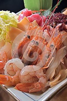 Sashimi raw shrimp platter platter feast