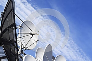 Satellite antenna-dish