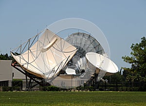 Satellite antennas