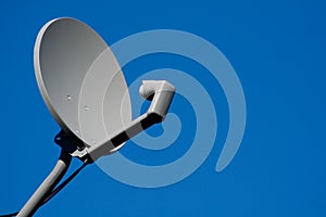 Satellite receiver dish