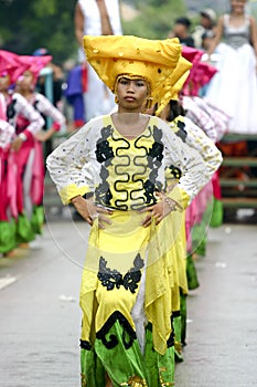 Saulug de Tanjay Dancers 2