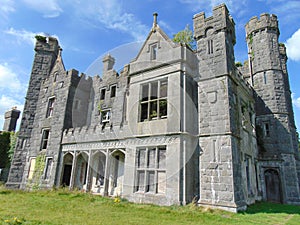 The Saunderson Old Irish Castle