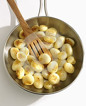 Saut potatoes