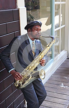 Saxophonist statue