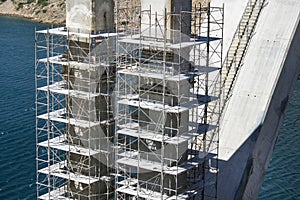 Scaffolding for reconstruction of concrete bridge