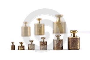 Scale weights in a row from small to large