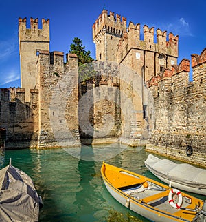 Scaligero Castle in Italy photo