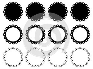 Scalloped edge circle frame set