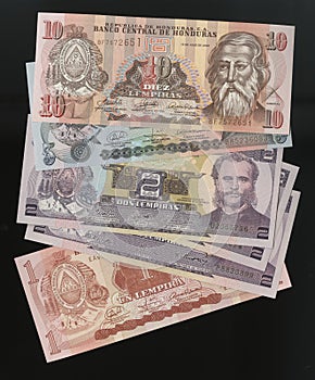 Scanarray four banknotes of 1, 2, 5 and 10 Lempira photo