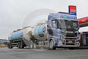 Scania R520 Tanker Transports AdBlue to Diesel Filling Station