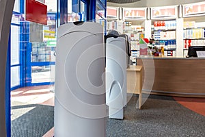 Scanner entrance gate for prevent theft in the shop