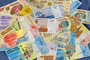 Scattered Madagascar bills, Money of any value