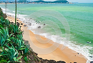 The scenery of seaside waves and beaches