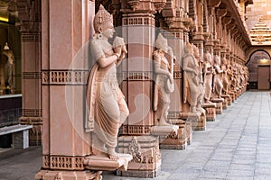 Scenic hindu statues decorating Akshardham Mahamandir temple at BAPS Swaminarayan Akshardham