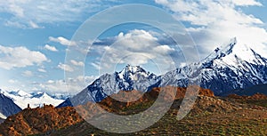 Himalayas mountains in india spiti valley. hiking and mountaineering concept photo