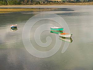 Scenic Kenepuru Sound images of water`s edge and boats