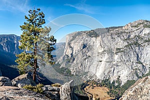 Scenic landscape of Yosemite Granite Cliff