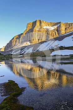 Scenic Mountain Peak Sunlight Reflected Calm Water Dramatic Sunset Landscape Panorama Canadian Rockies Alberta