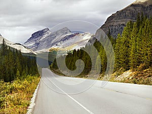 Scenic Mountain Road, Icefield Parkway, Canadian Rockies