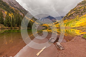 Scenic Autumn Reflection at Maroon Bells