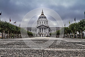 Scenic San Francisco City Hall against the cloudy sky