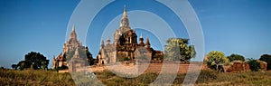 Escénico amanecer más alto en Birmania 