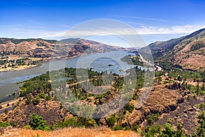 Scenic view on Columbia river gorge from Rowena Crest