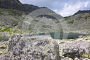 Malé alpské jezero v Tatrách, Slovensko