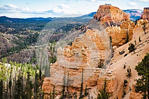 Scenic view of stunning red sandstone hoodoos in Bryce Canyon National Park in Utah, USA