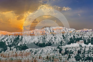 Scenic view to the hoodoos in the Bryce Canyon national Park, Utah