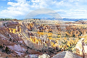 Scenic view to the hoodoos in the Bryce Canyon national Park, Utah