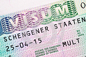 Schengen visa for multiple crossing the border