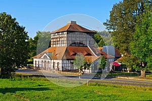 Schmalkalden in Thuringia, half-timbered house and monument