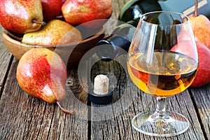 Schnapps with pears and spices