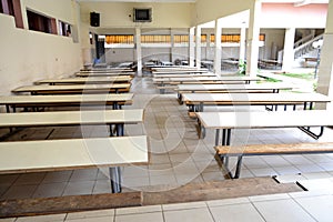 SCHOOL CANTINE TABLE