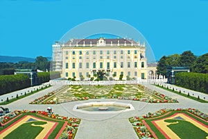 SchÃÂ¶nbrunn castel in Vienna.