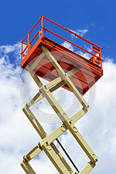 Scissor lift platform