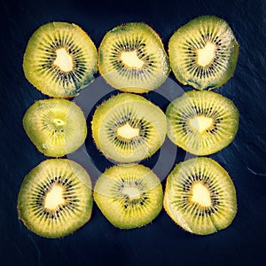 Scliced kiwi fruit